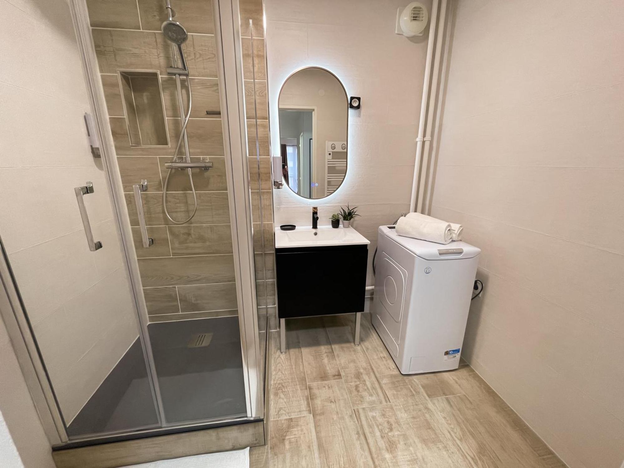 Au Coeur Des Arenes - Parking Prive Apartment Мец Екстериор снимка